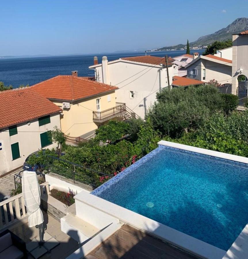 Apartments With Pool Vrdoljak Omis Exterior photo