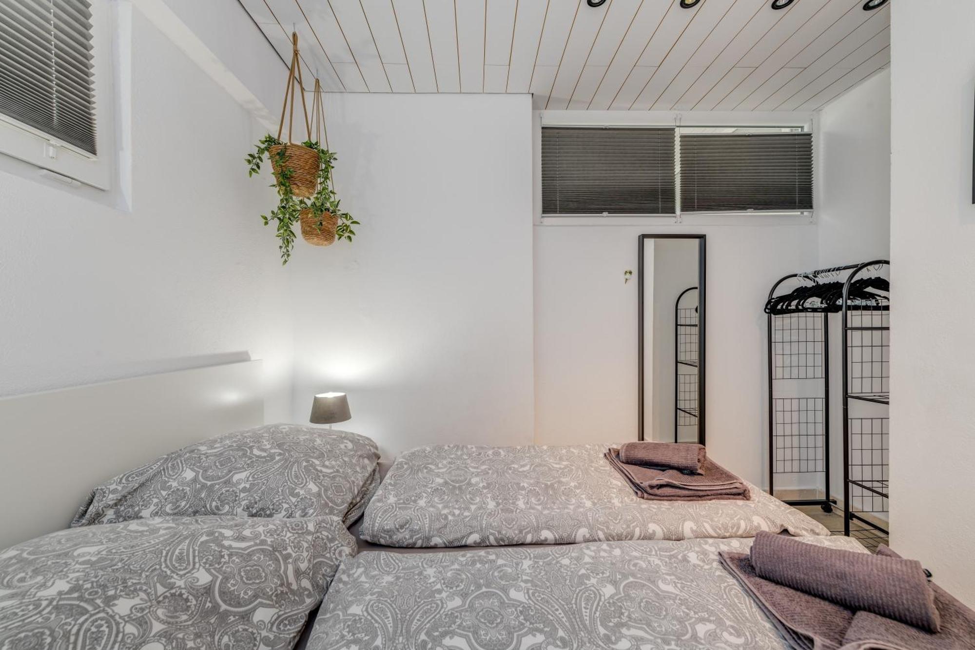 Apartments With Pool Vrdoljak Omis Room photo