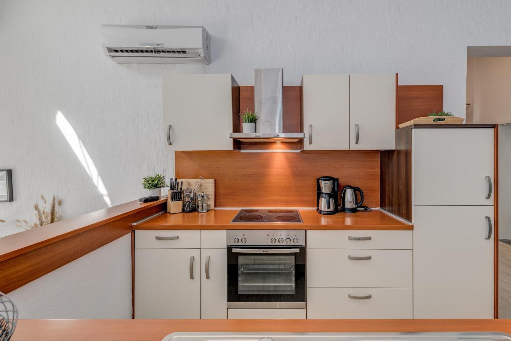Apartments With Pool Vrdoljak Omis Room photo