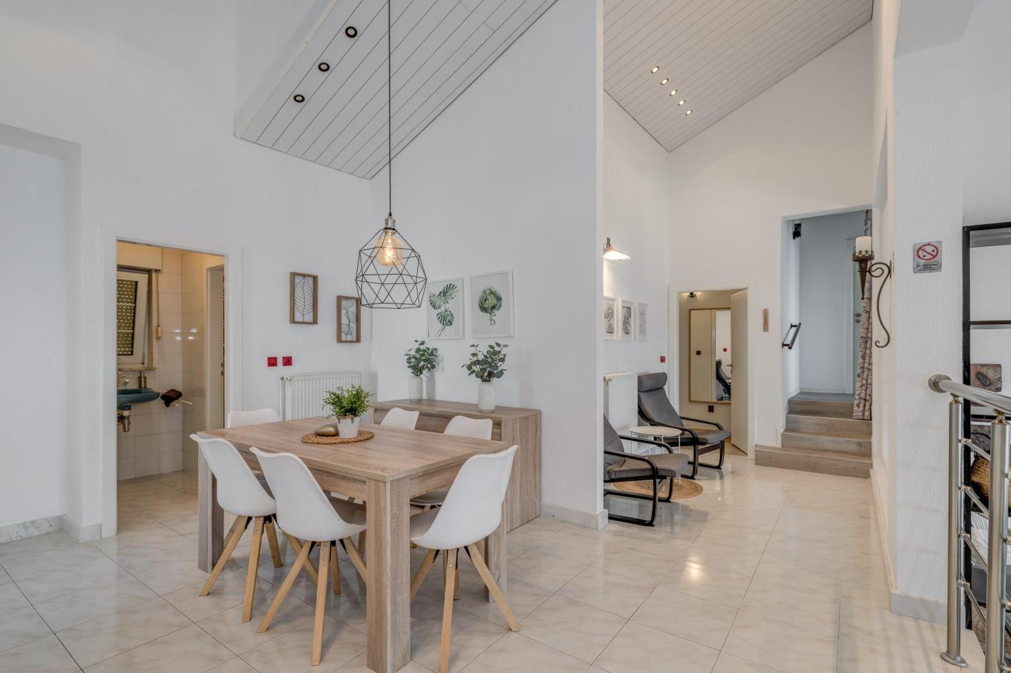 Apartments With Pool Vrdoljak Omis Room photo